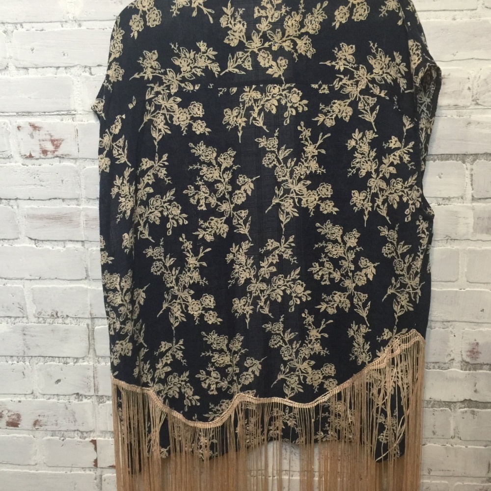 Gorgeous Bohemian Kimono with Extra Long Fringe - Picture 2 of 4